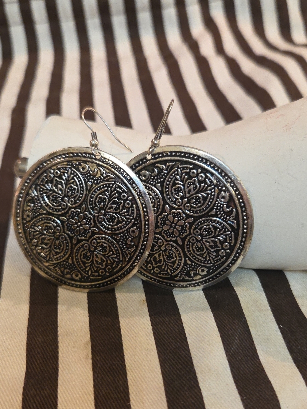 Intricate Silver-Tone Round Filigree Dangle Earrings
